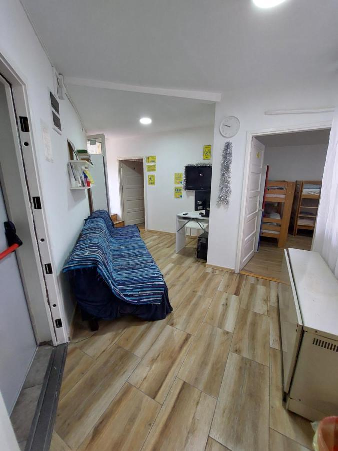 Hostel Inn Downtown Belgrade Exterior photo