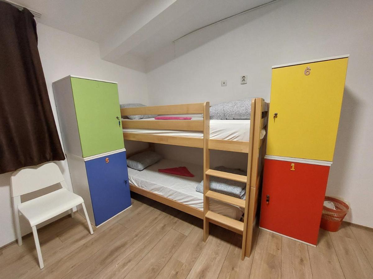 Hostel Inn Downtown Belgrade Exterior photo
