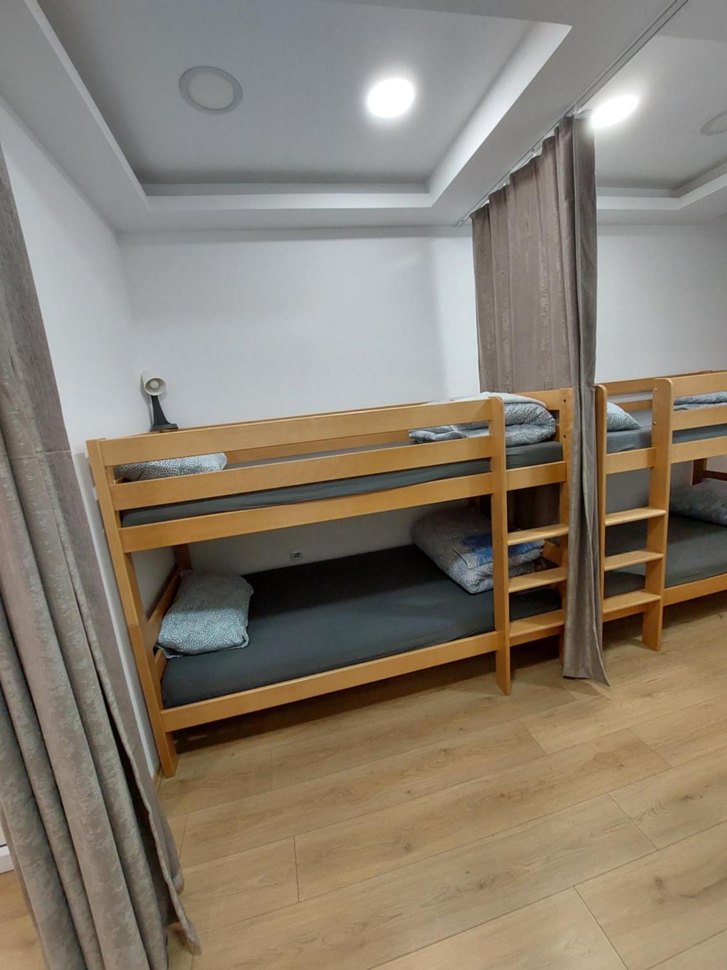 Hostel Inn Downtown Belgrade Exterior photo