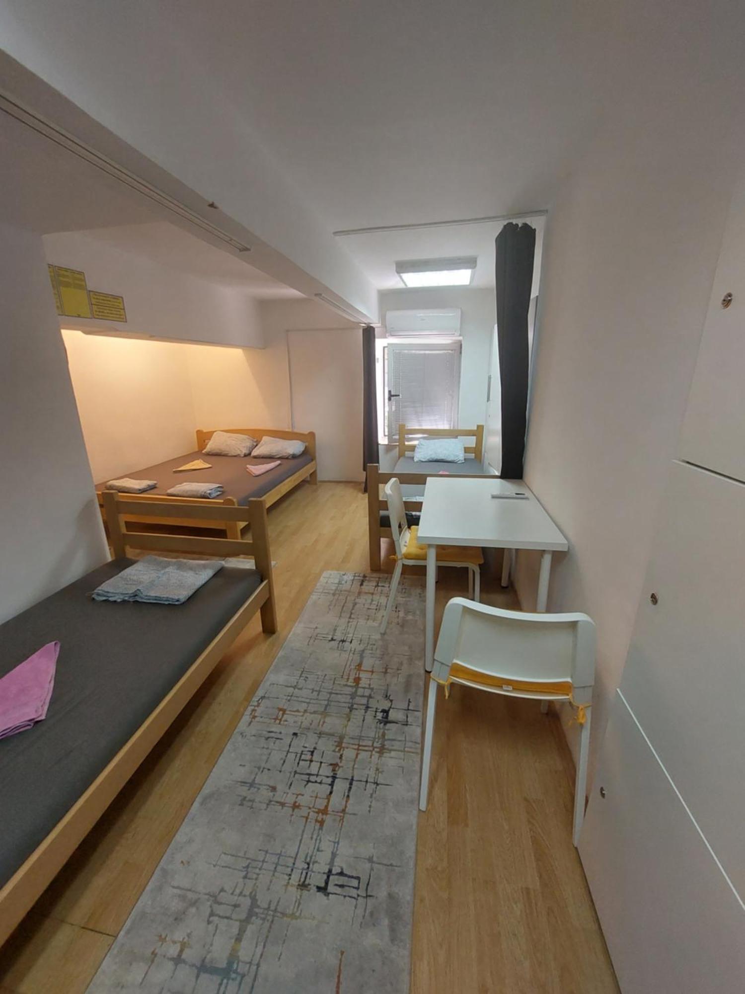 Hostel Inn Downtown Belgrade Exterior photo